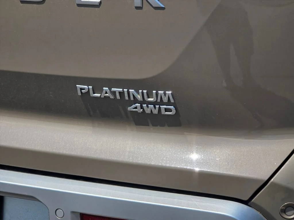 Used 2024 Beige Nissan Platinum image 15