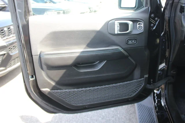Used 2024 Black Jeep High Altitude 4xe image 21