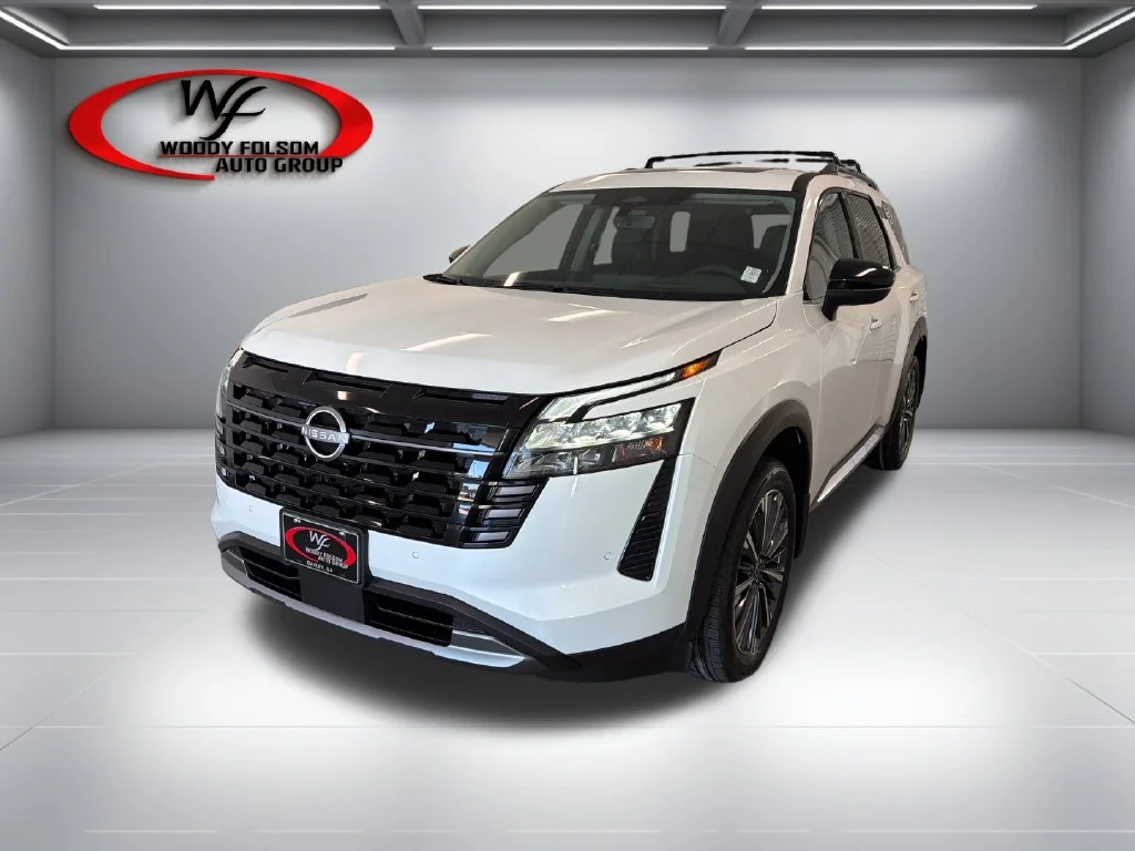 New 2026 Everest White Pearl TriCoat Nissan Platinum image 3