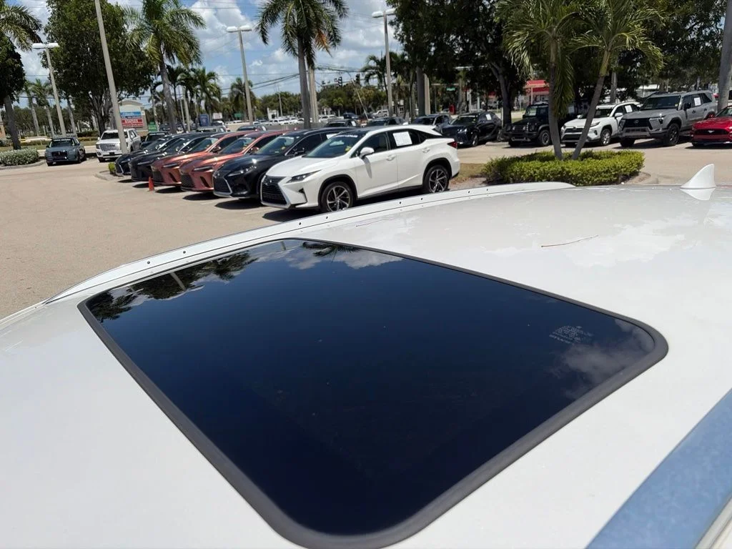 Used 2017 White Lexus 350 image 13