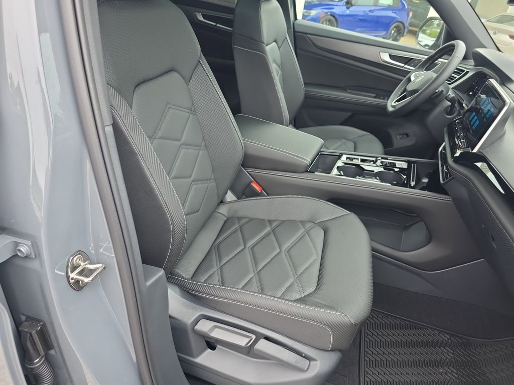 New 2026 Gray Volkswagen 2.0T SE w/Technology image 38