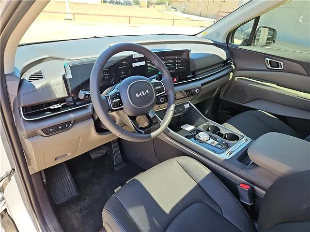 New 2026 Ceramic Silver KIA SX Passenger image 9