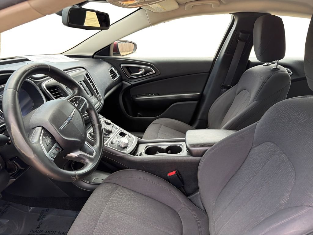 Used 2015 Velvet Red Pearlcoat Chrysler Limited image 10