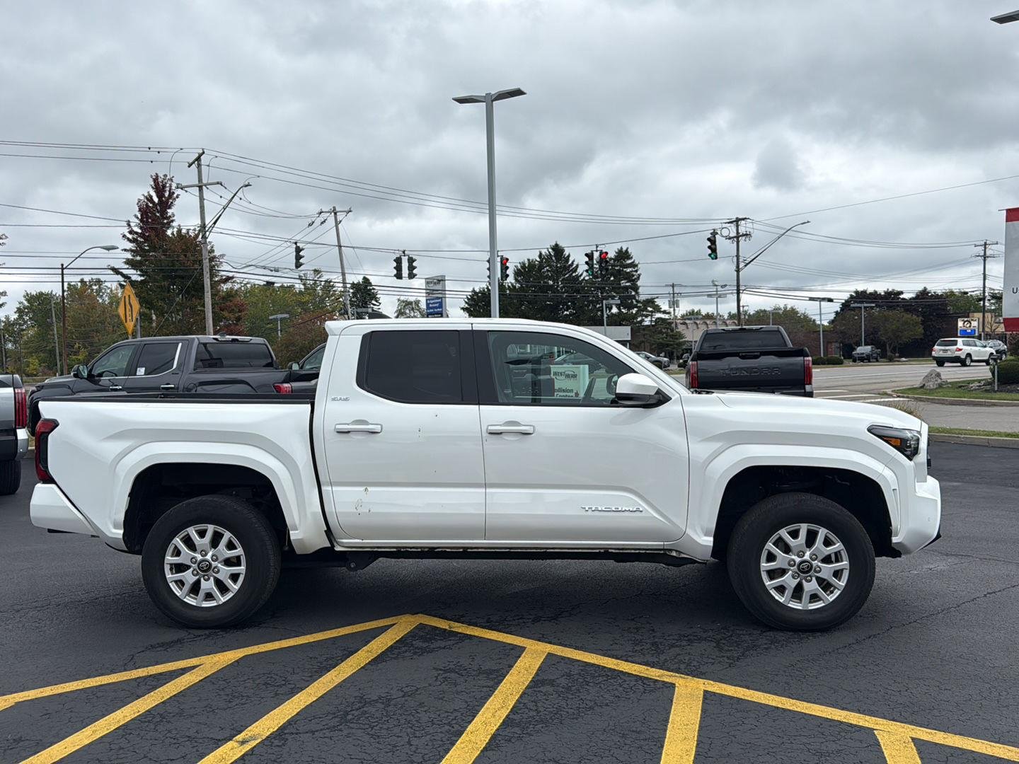Used 2024 Ice Cap Toyota SR5 image 2
