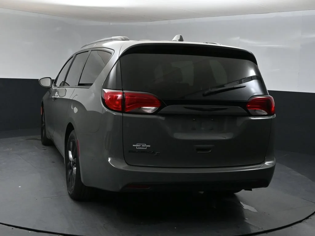 Used 2020 White Chrysler Touring L Plus image 3