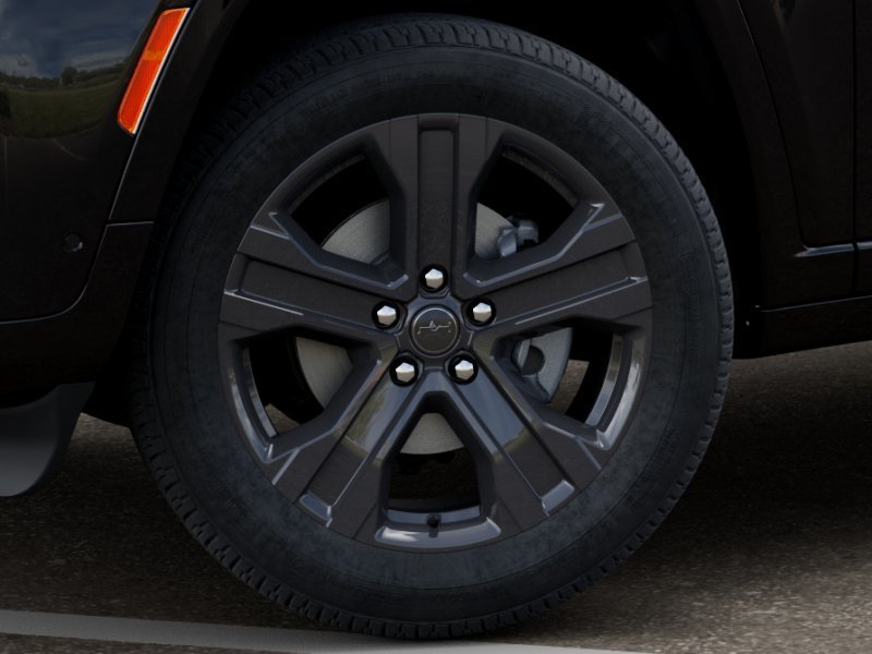 New 2027 High-Gloss Black Paint Jeep Limited Reserve image 8