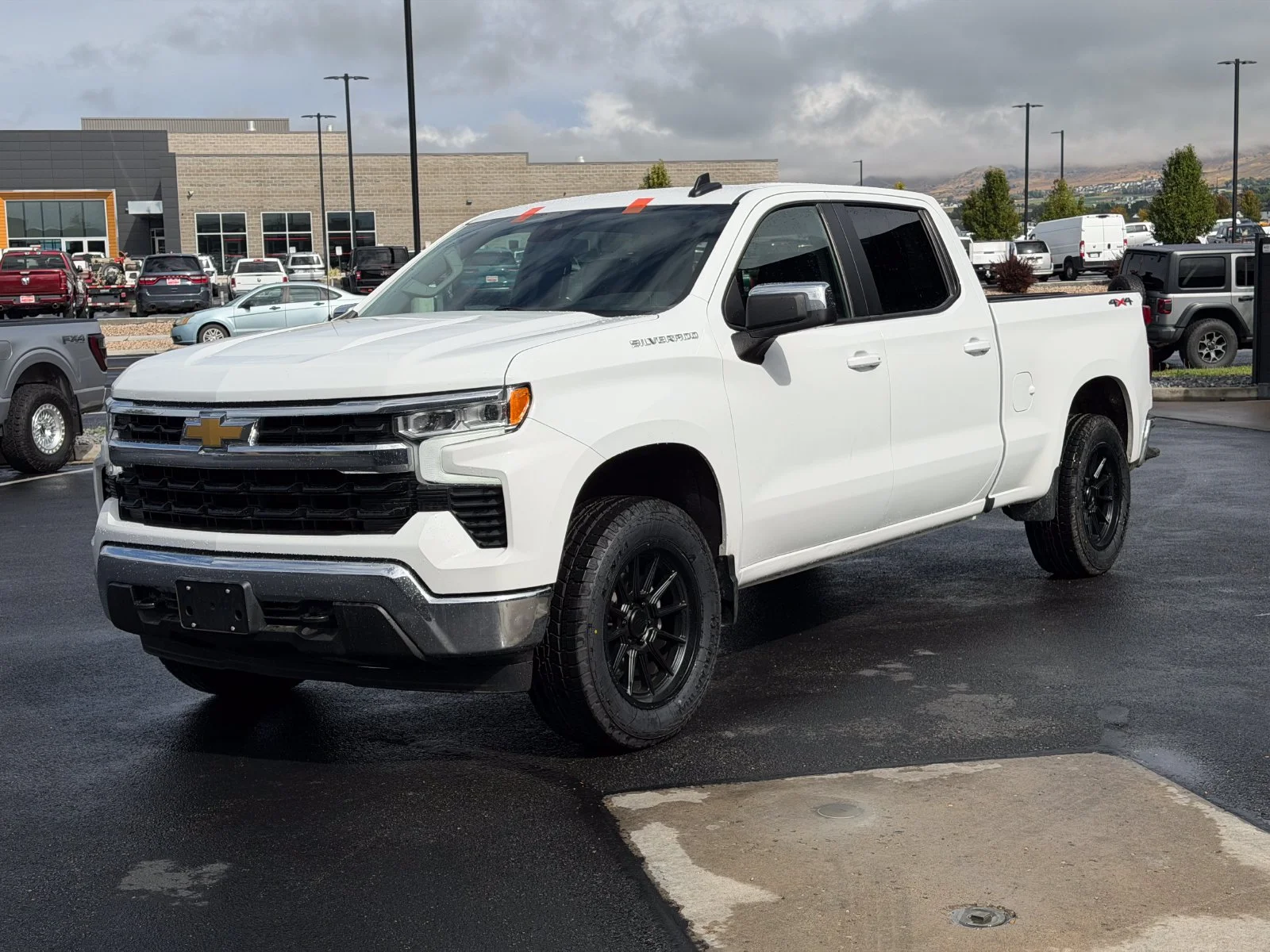 Used 2024 White Chevrolet LT image 6