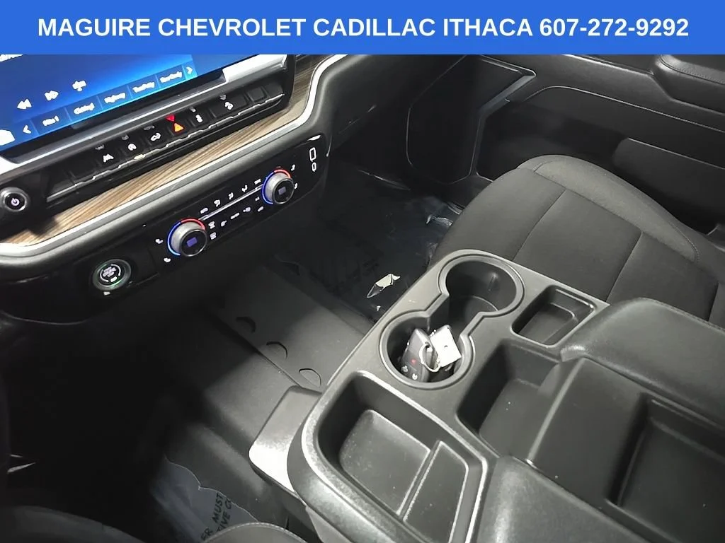 Used 2022 Summit White Chevrolet RST image 26