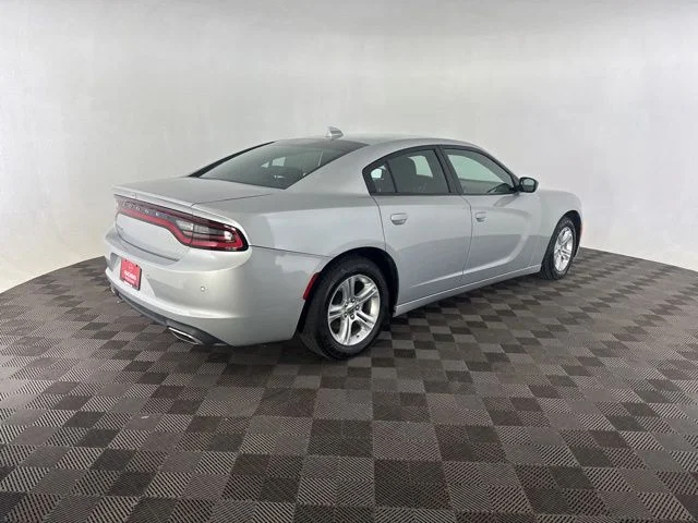 Used 2023 Silver Dodge SXT image 5