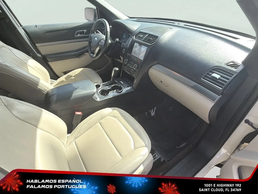 Used 2018 Beige Ford XLT image 29