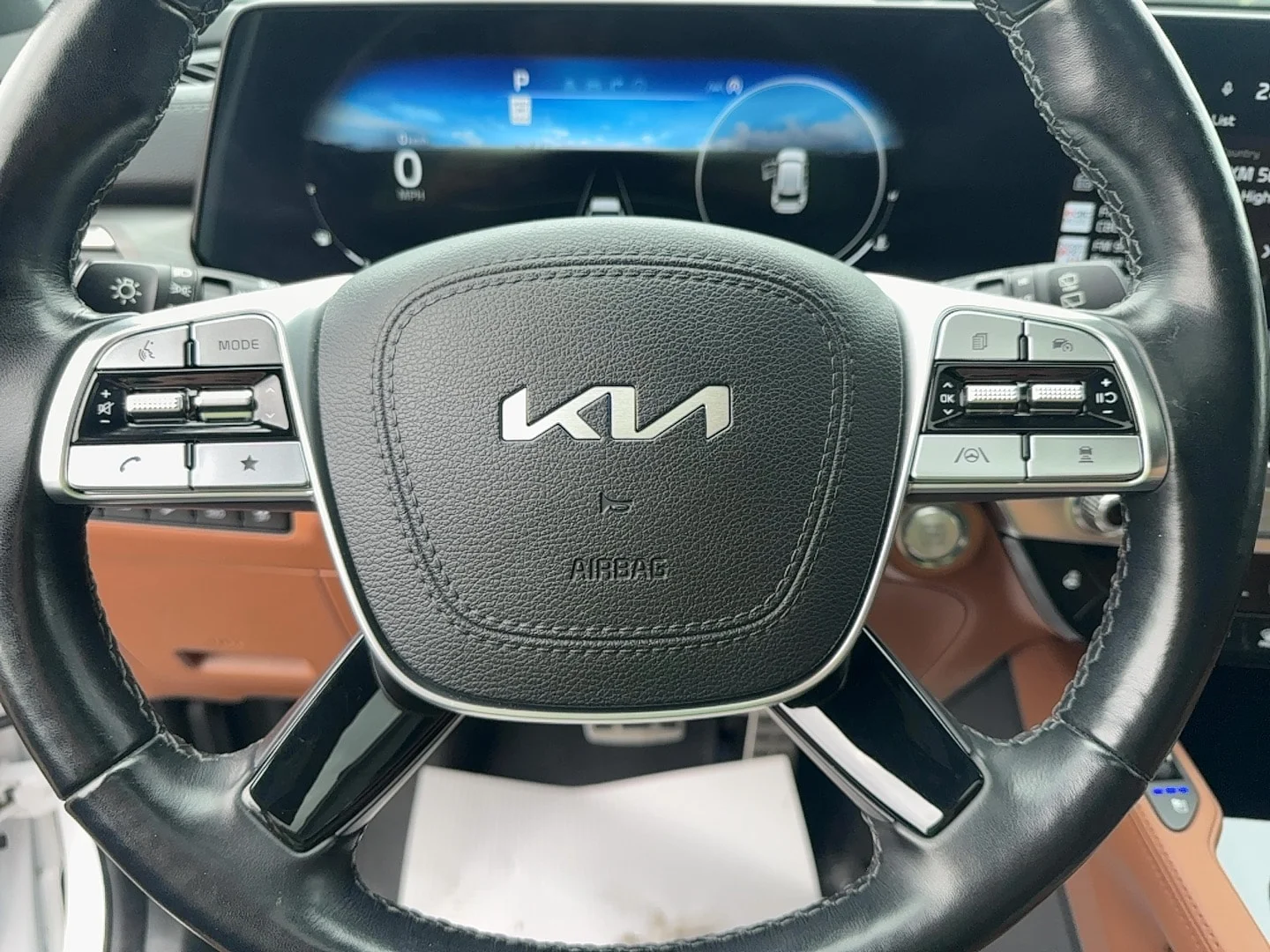 Used 2024 White Kia SX X-LINE image 15