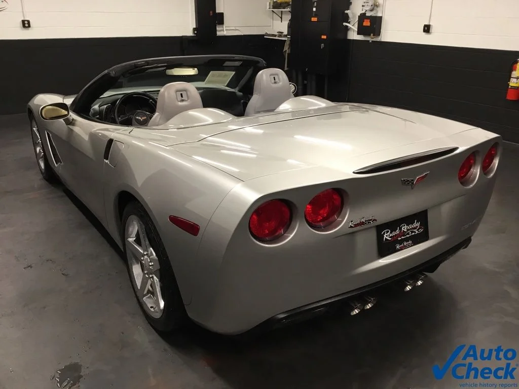 Used 2005 Silver Chevrolet Base image 7