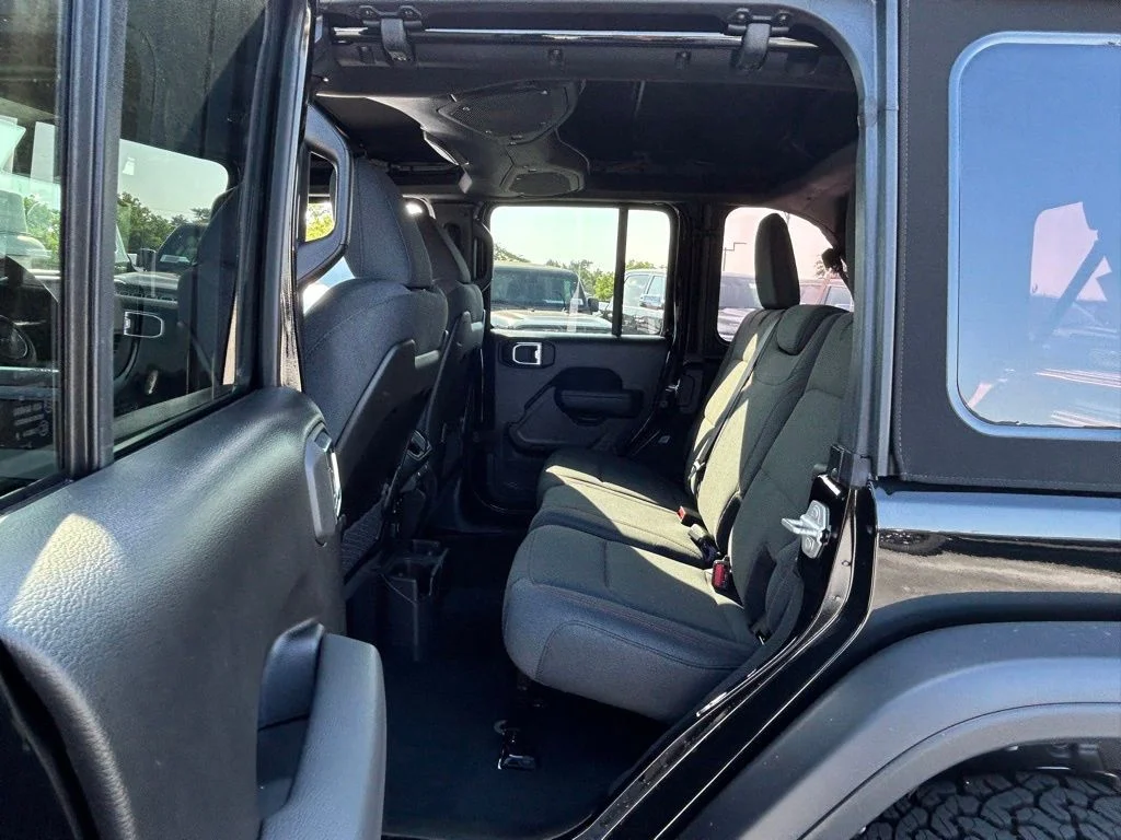 Used 2024 Black Jeep Rubicon image 29