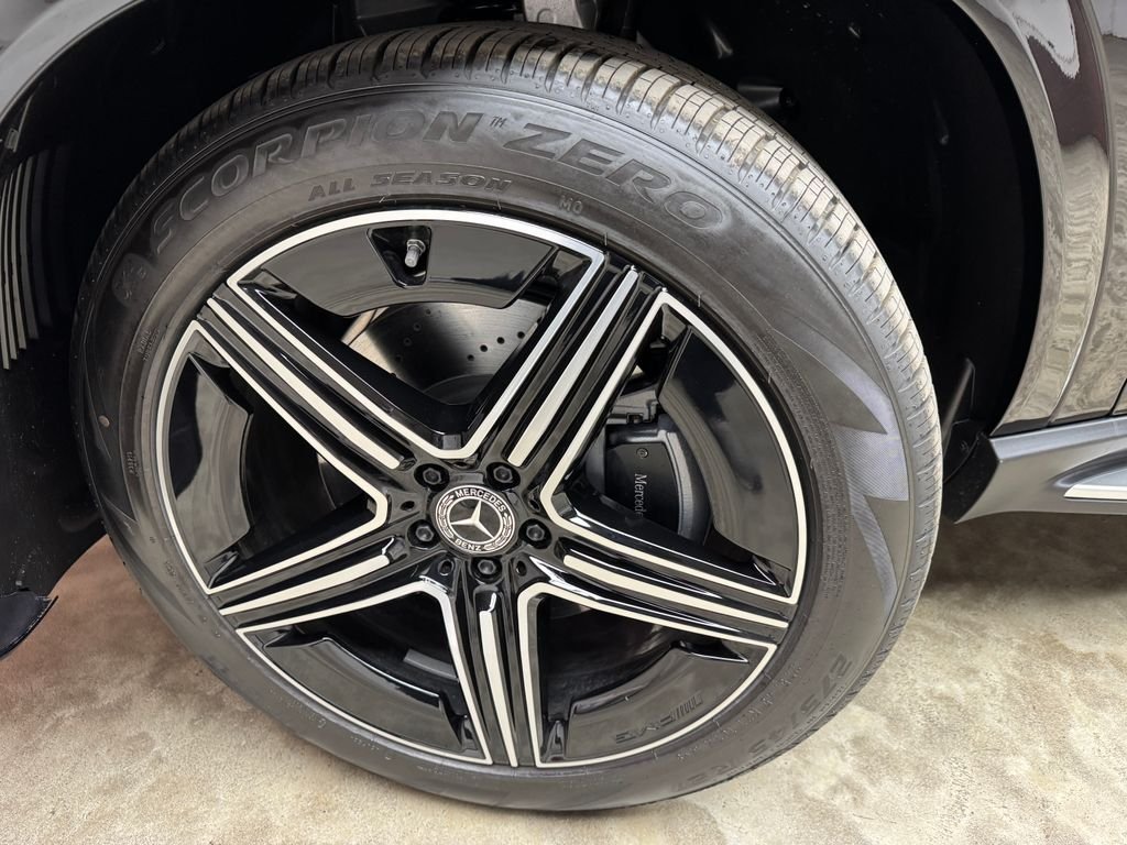 New 2026 Black Mercedes-Benz GLE 350 image 29