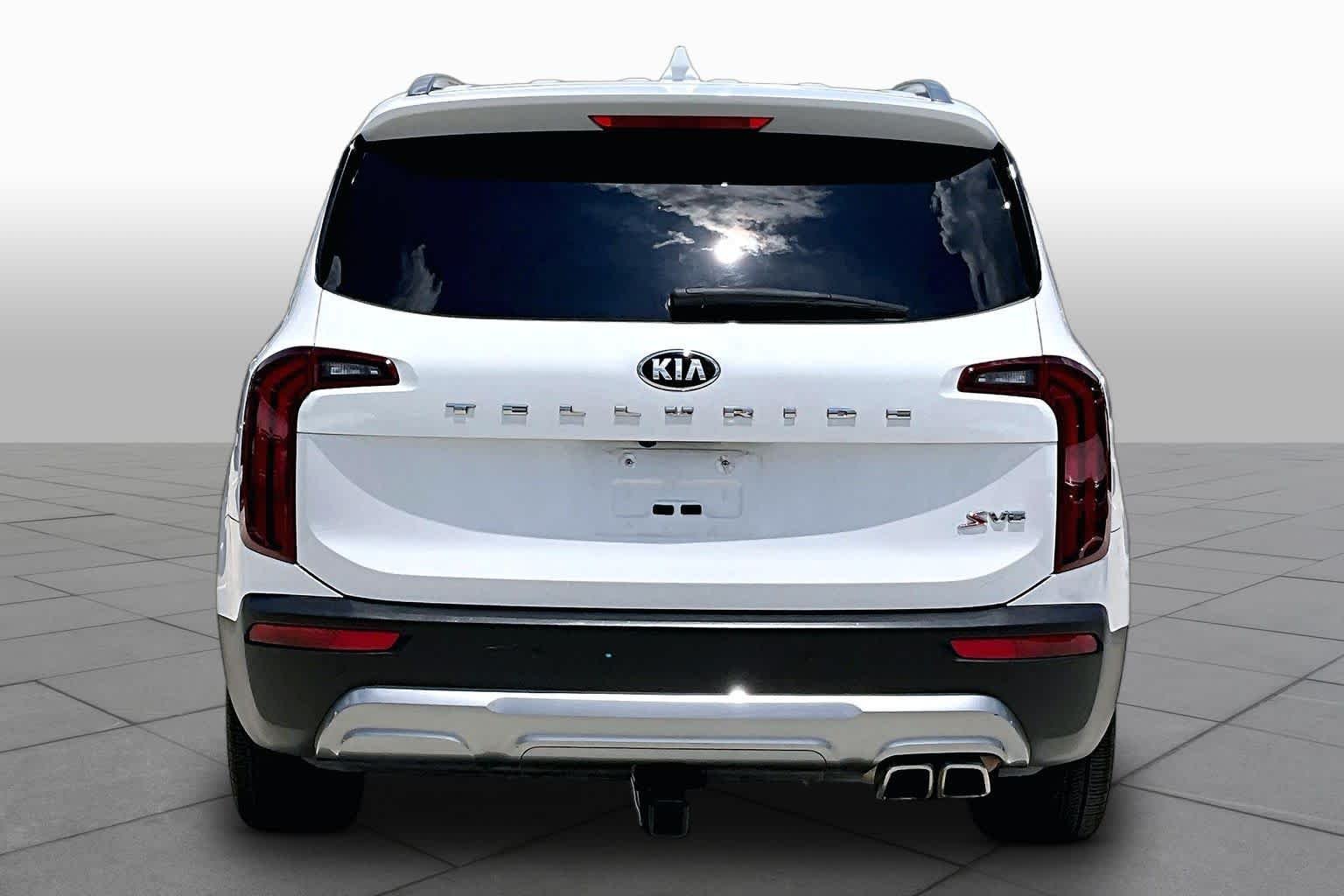 Used 2020 Snow White Pearl Kia S image 5