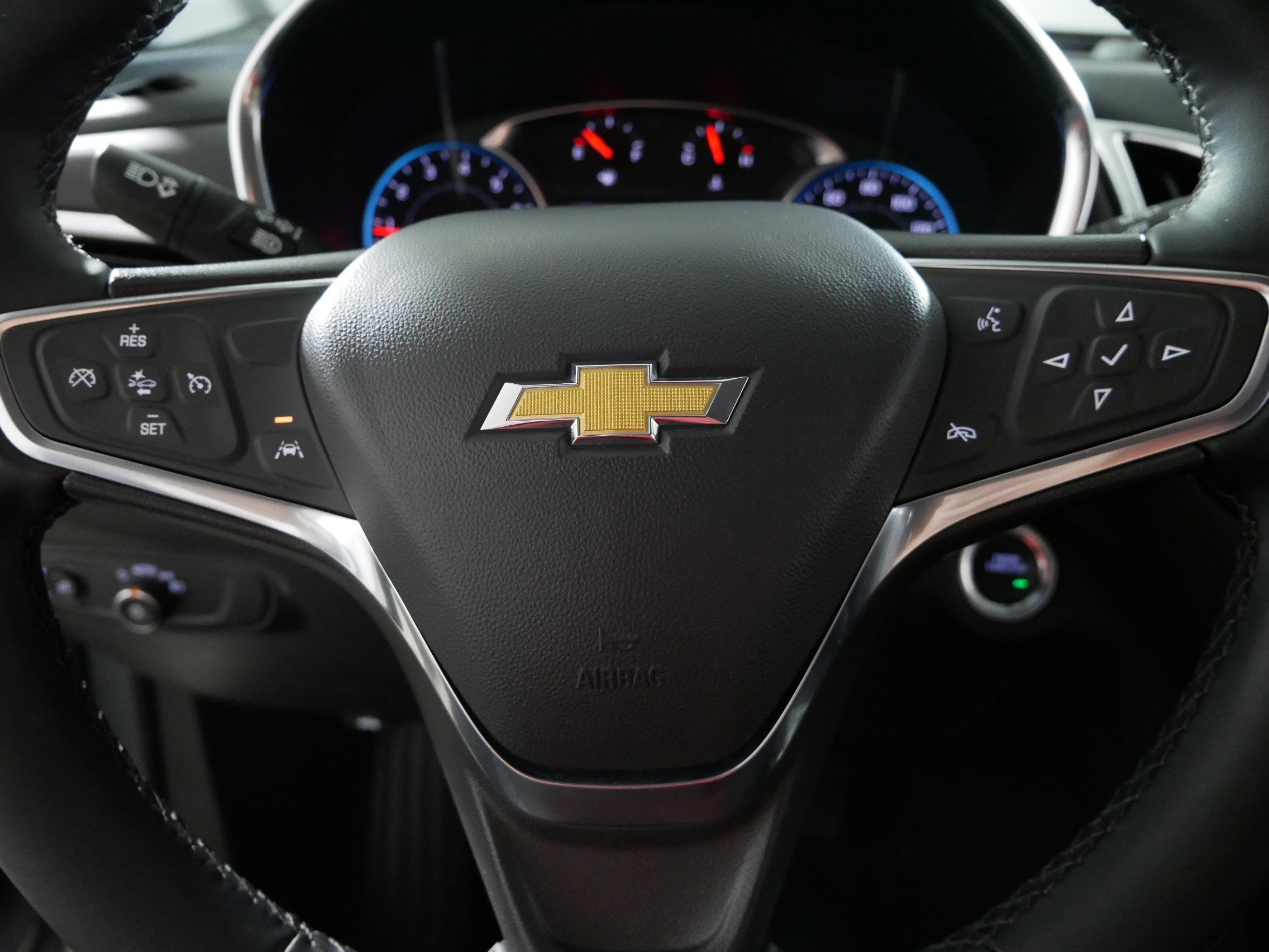 Used 2024 Sterling Gray Metallic Chevrolet LT image 25