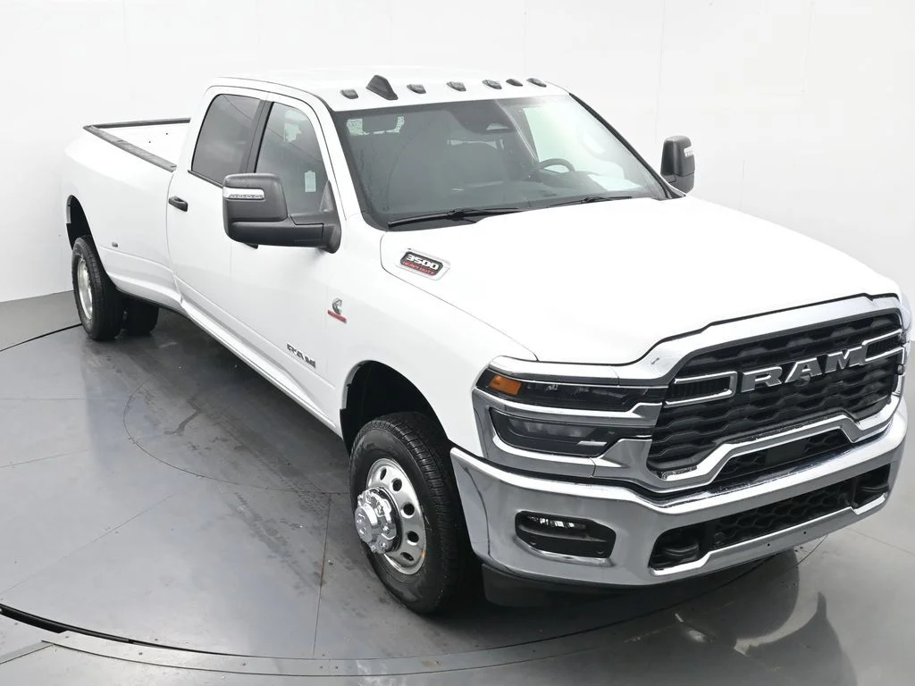 New 2026 Bright White Clear-Coat Exterior Paint RAM Big Horn image 24