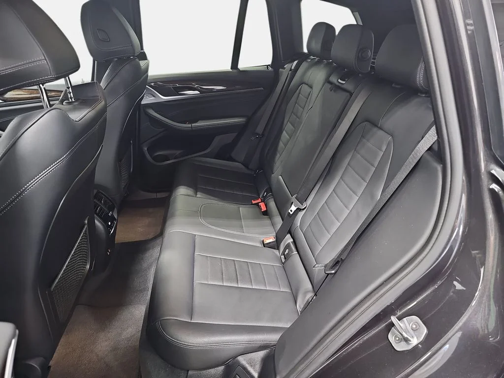 Used 2020 Gray BMW xDrive30i image 12