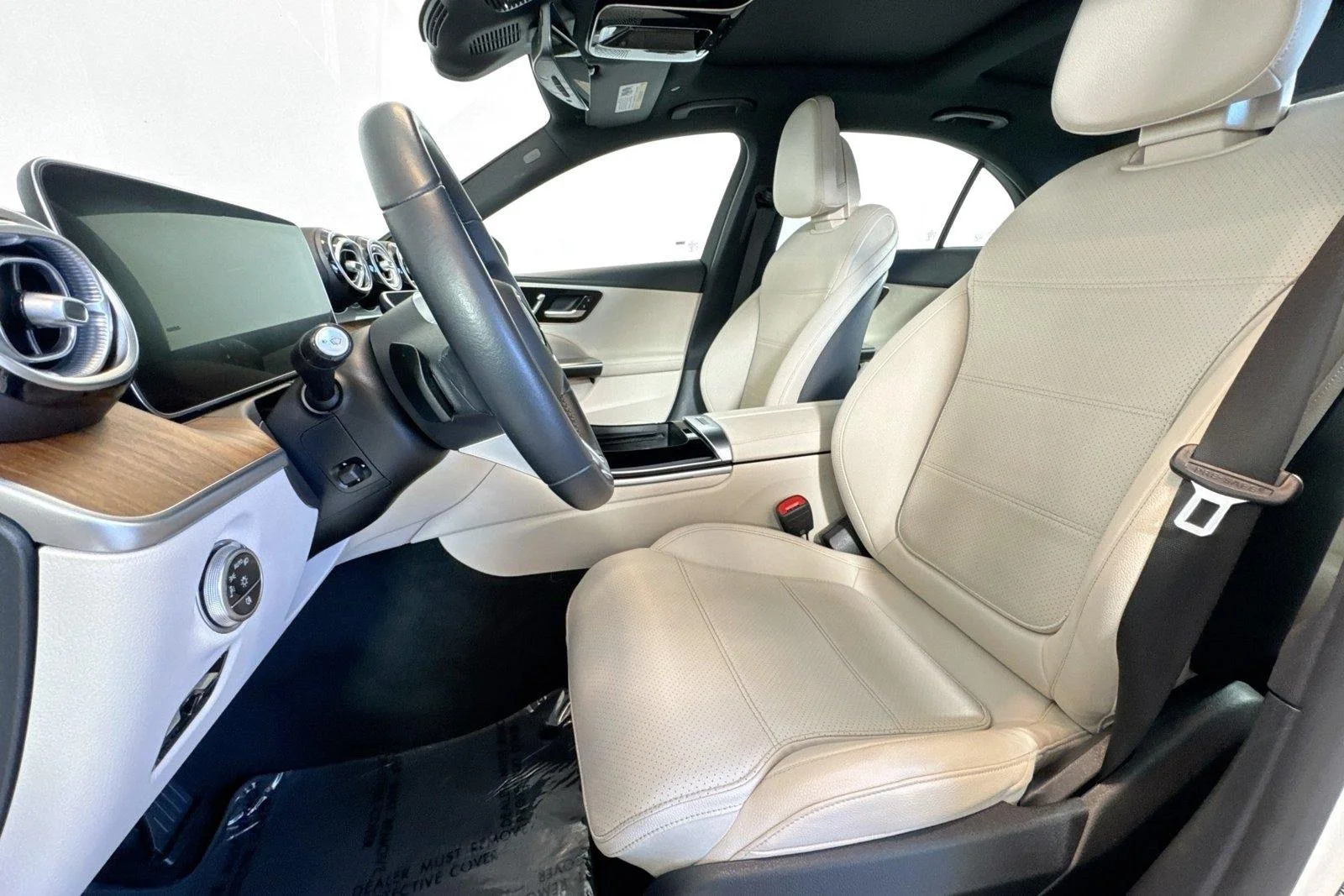 Used 2023 Polar White Mercedes-Benz C 300 image 19