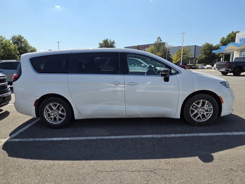 Used 2024 Bright White Clearcoat CHRYSLER TOURING L image 5