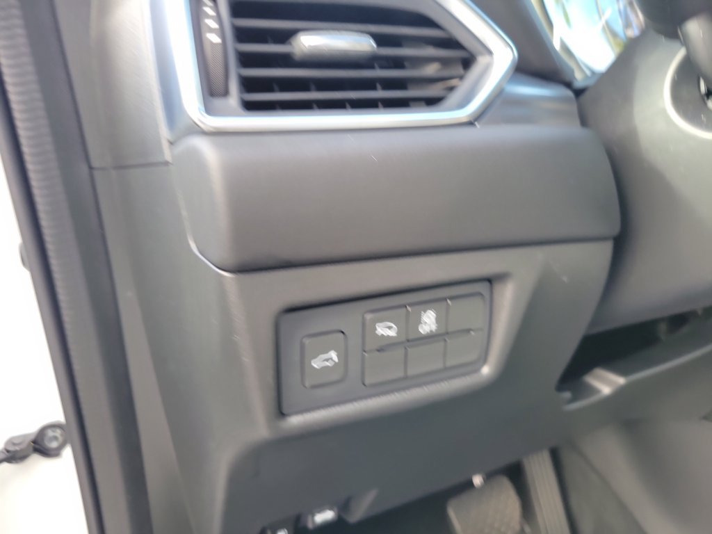 Used 2024 White Mazda 2.5 S Preferred Package image 14