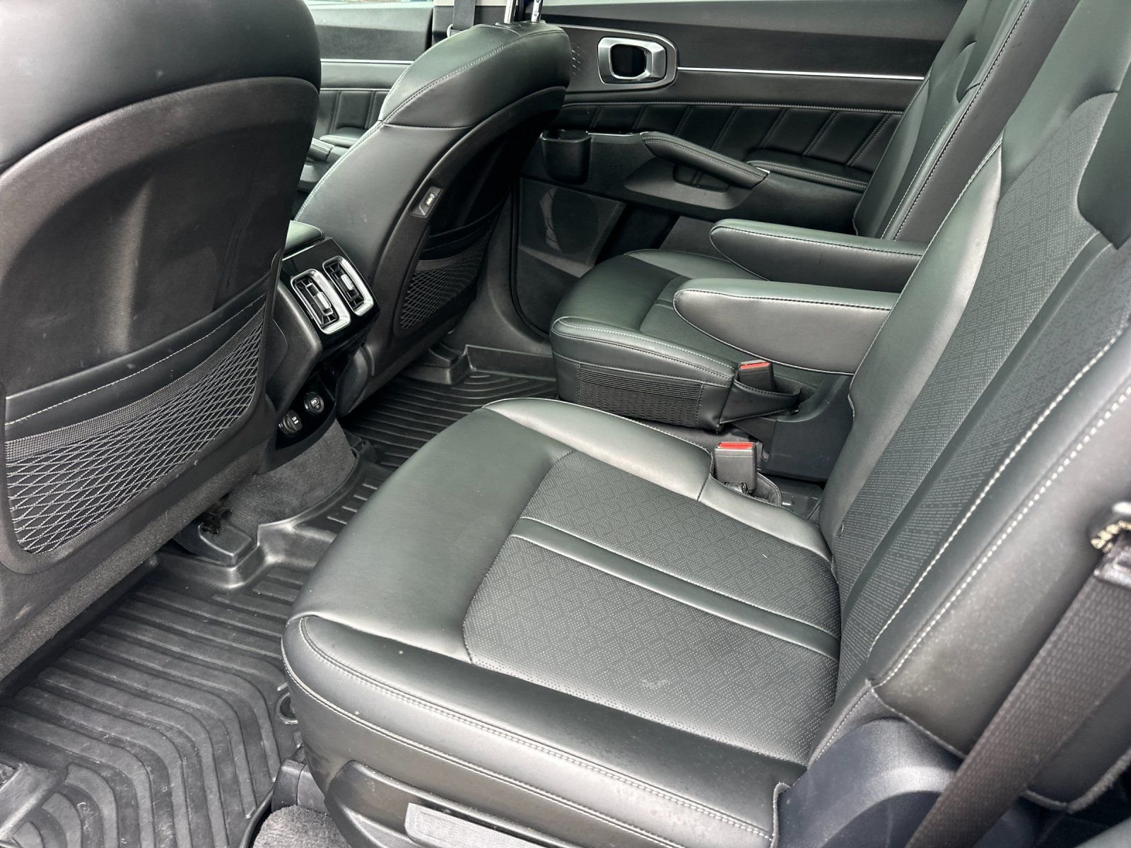 Used 2021 Sapphire Blue Kia SX image 11