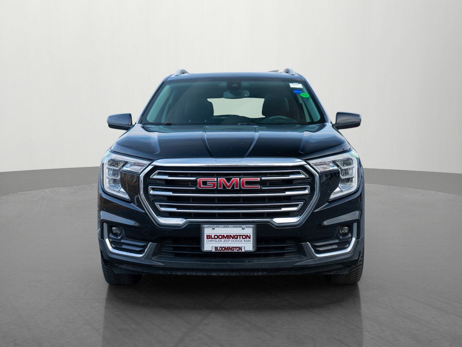Used 2022 GMC Terrain SLT with VIN 3GKALVEVXNL111389 for sale in Minneapolis, Minnesota