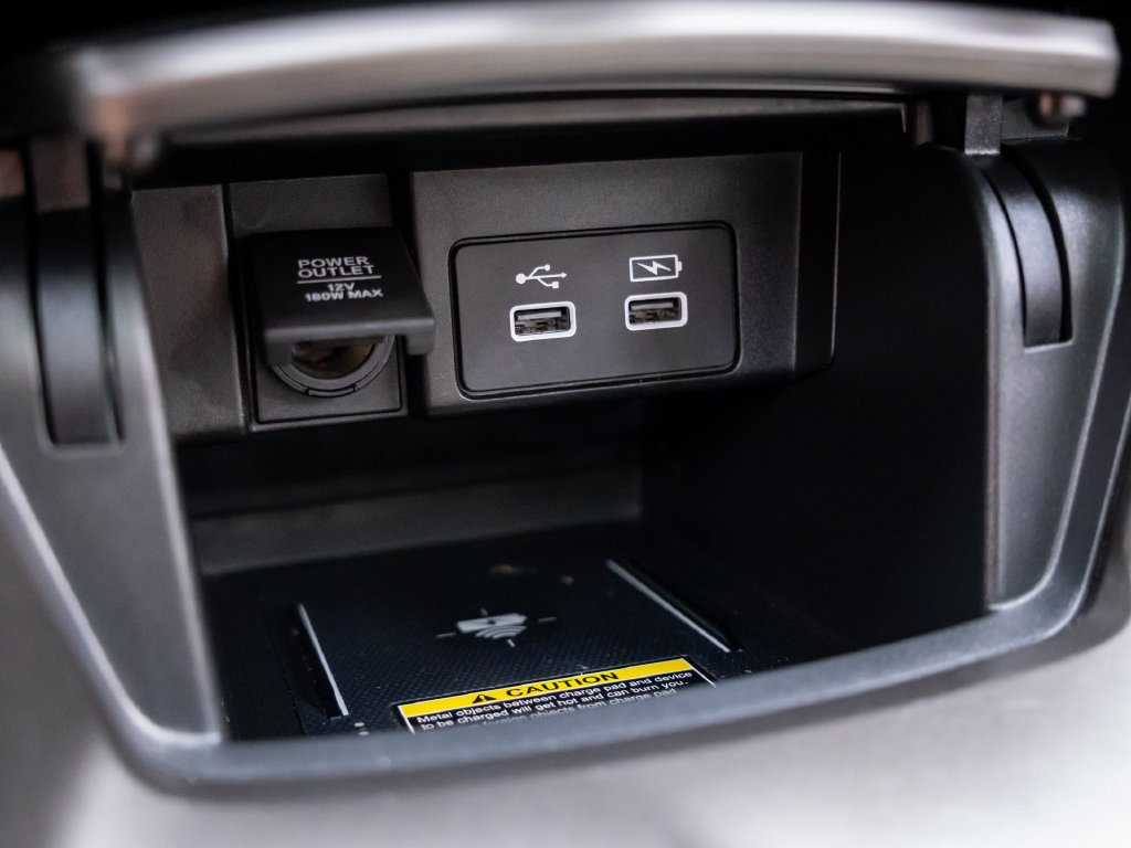 2022 Honda Accord Hybrid Touring - Photo 29