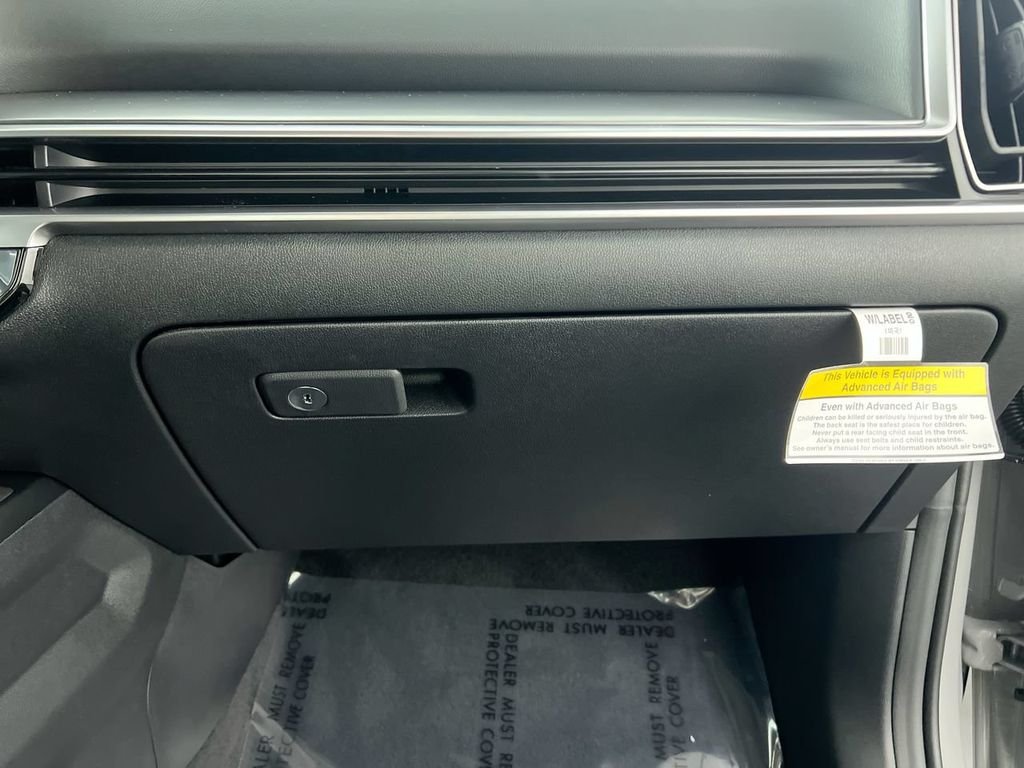 New 2026 Wolf Gray Kia EX image 31