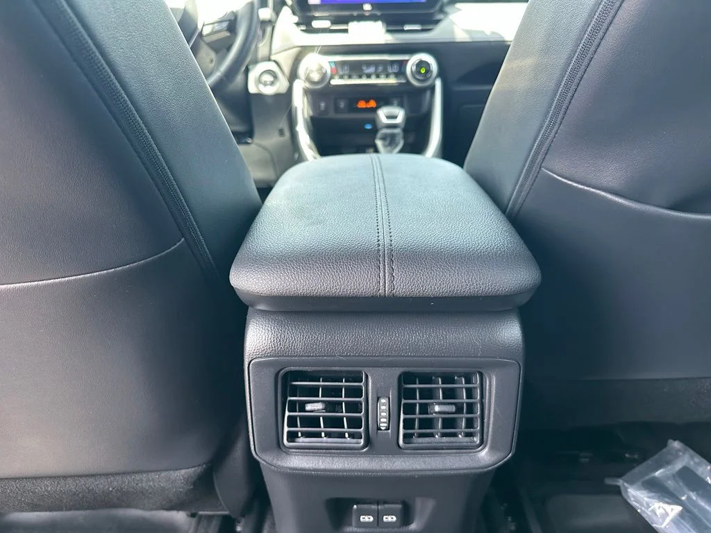 2023 Toyota RAV4 XSE - Photo 24