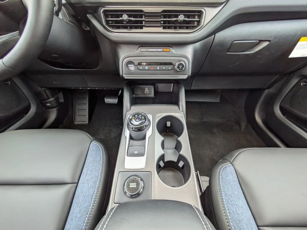 New 2026 Azure Gray Metallic Tri-Coat Ford Outer Banks image 22