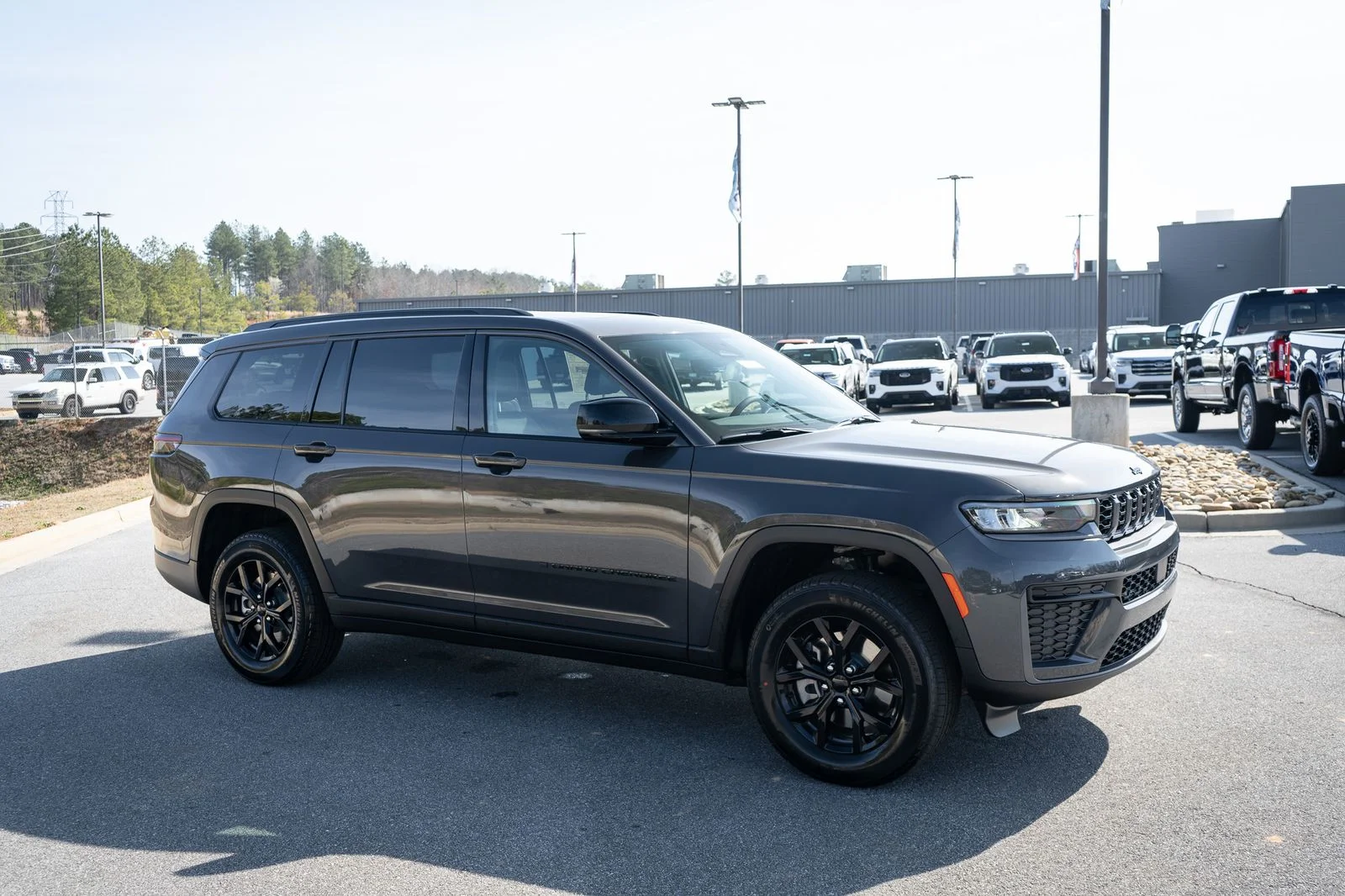 New 2026 Gray Jeep Altitude image 12