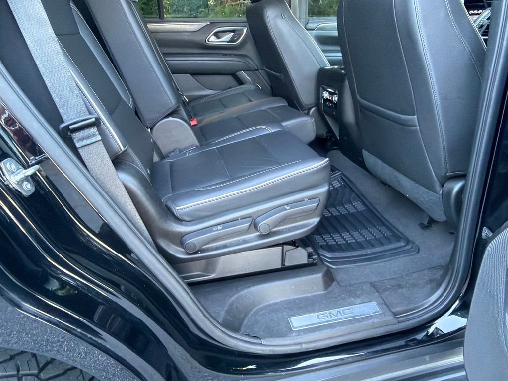 2021 GMC Yukon SLT - Photo 15