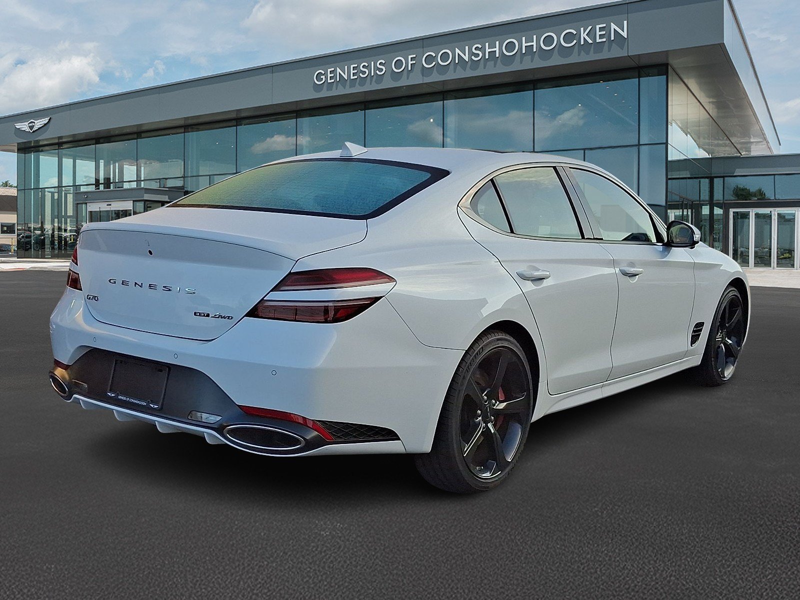Certified Used 2026 Uyuni White Genesis 3.3T Sport Prestige image 6