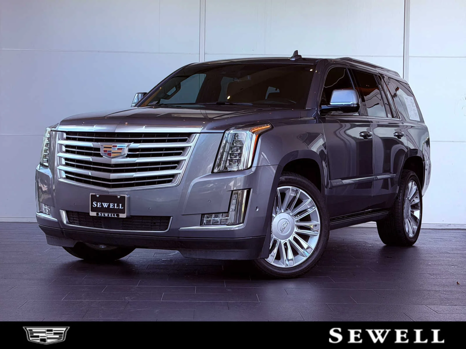 2019 Cadillac Escalade AWD Platinum's photo