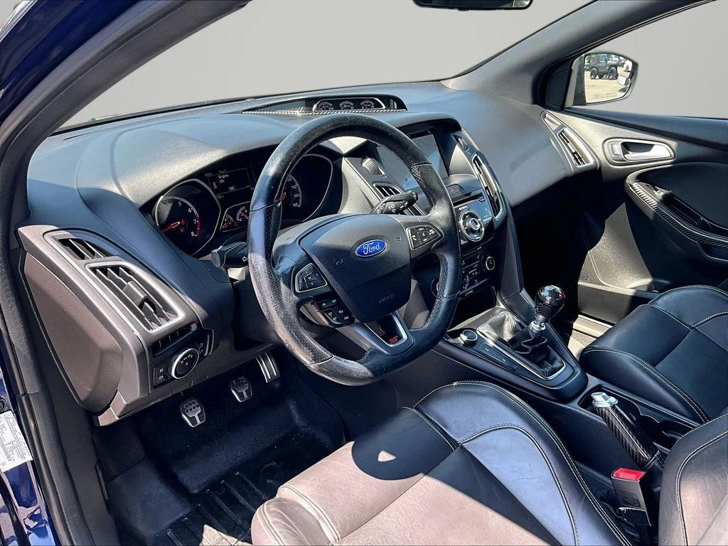 Used 2016 Blue Ford ST image 12