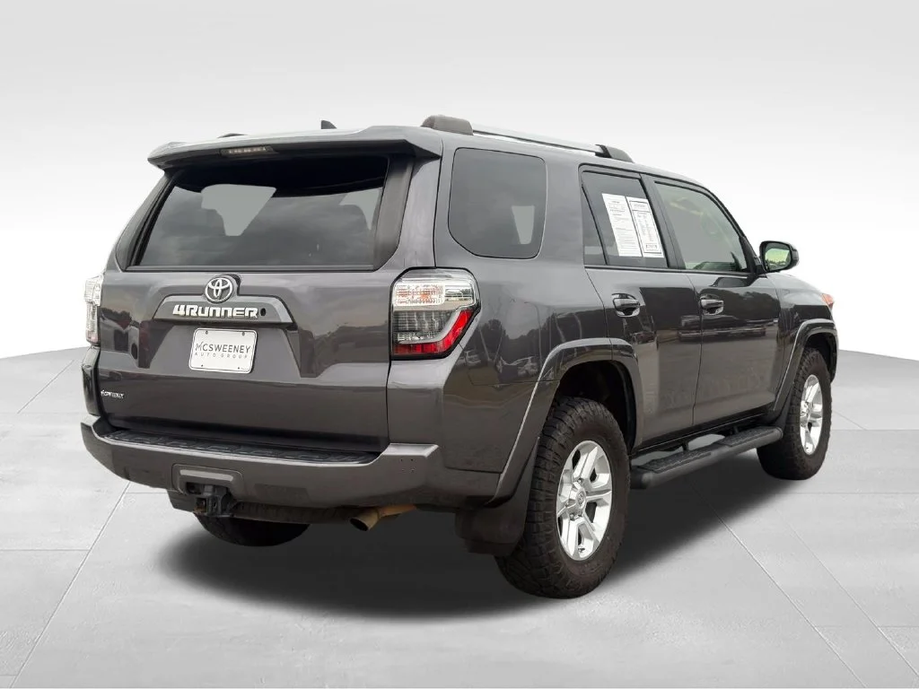 Used 2021 Gray Toyota SR5 image 29