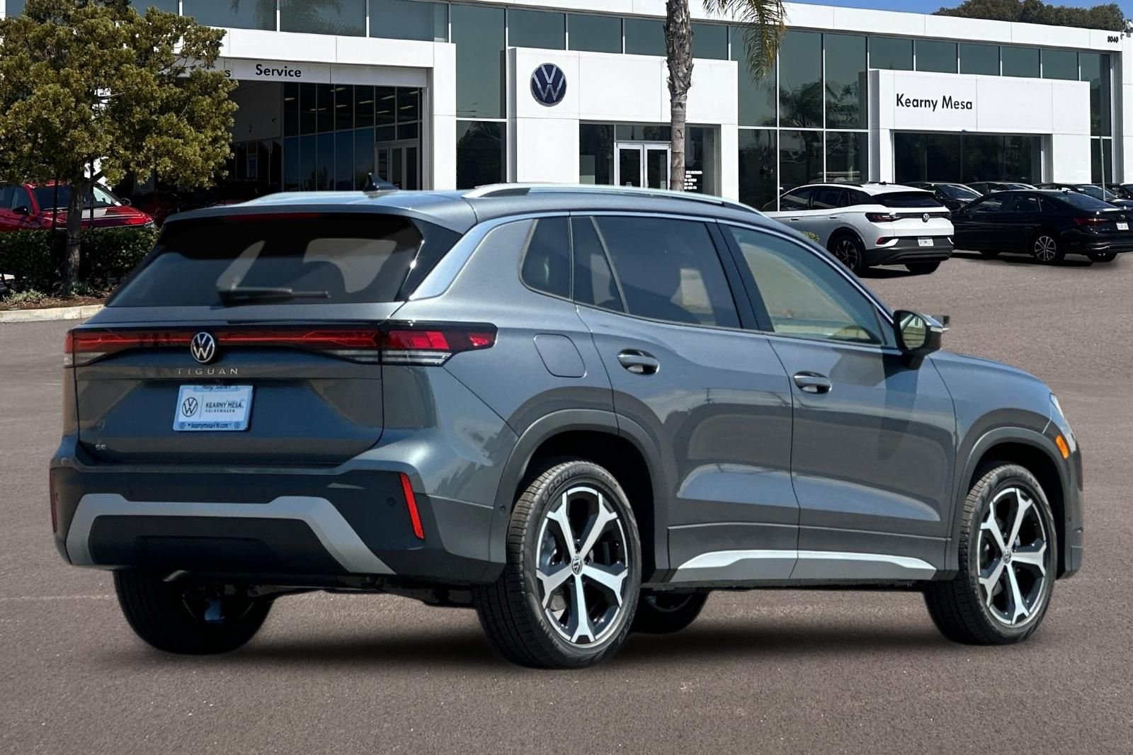 New 2026 Platinum Gray Metallic Volkswagen 2.0T SE image 4
