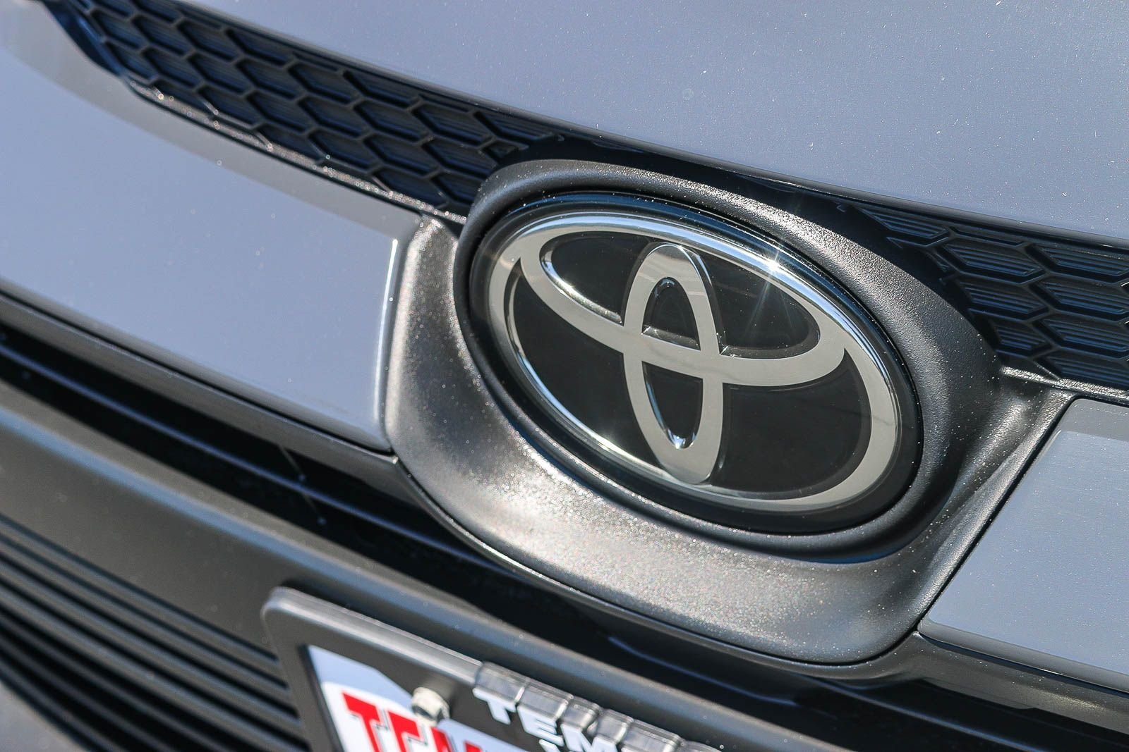 Certified Used 2025 Underground Toyota LE image 7