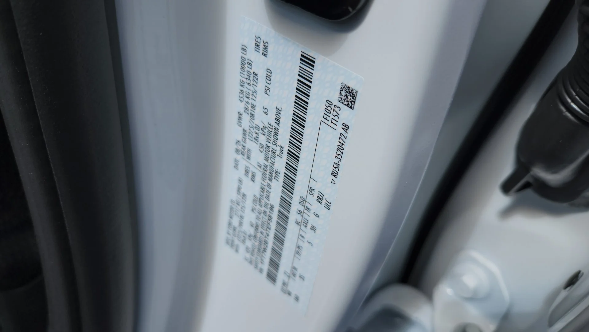 New 2026 Oxford White Ford XLT image 11