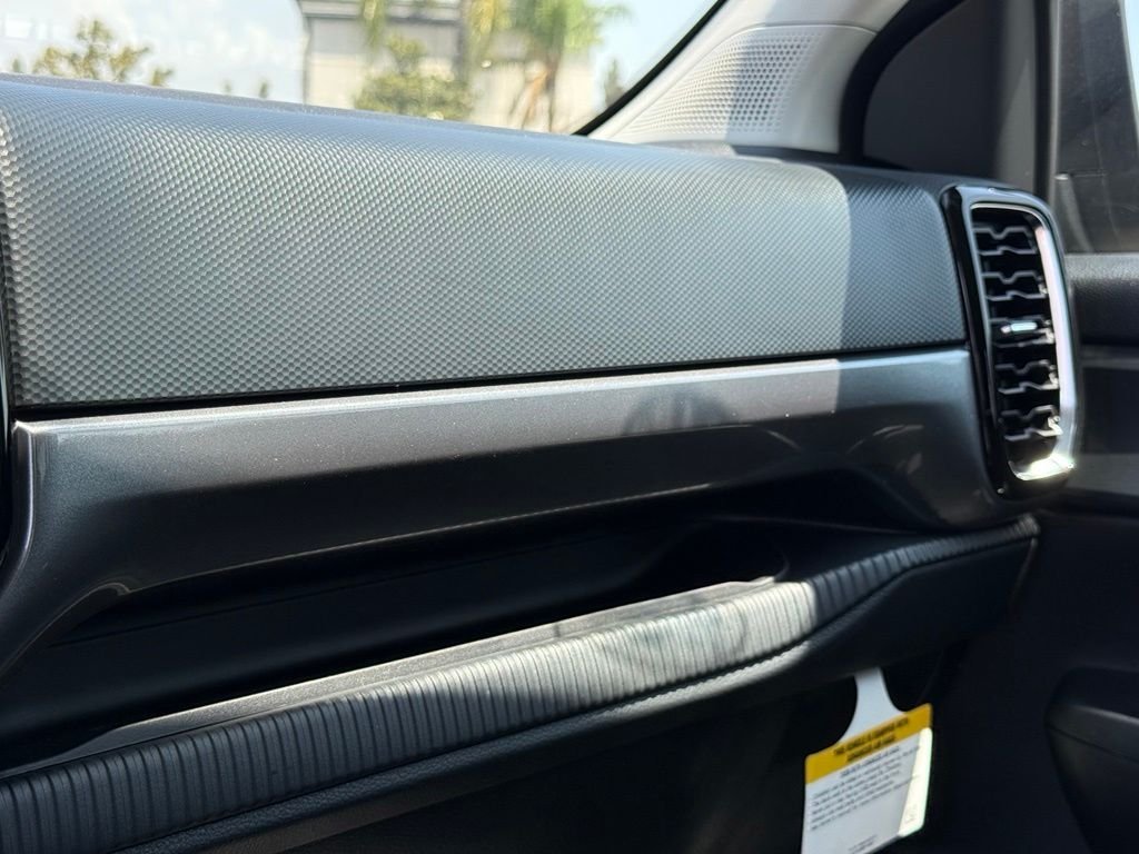 New 2026 Marsh Gray Ford XLT image 8