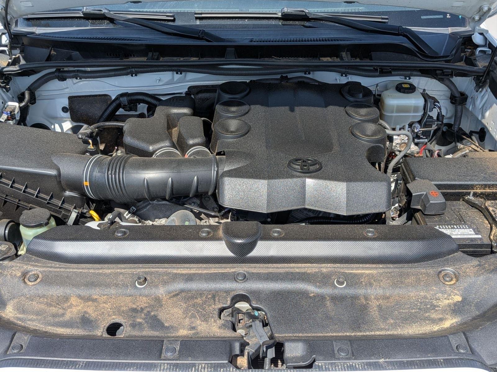 Used 2019 Super White Toyota SR5 image 74