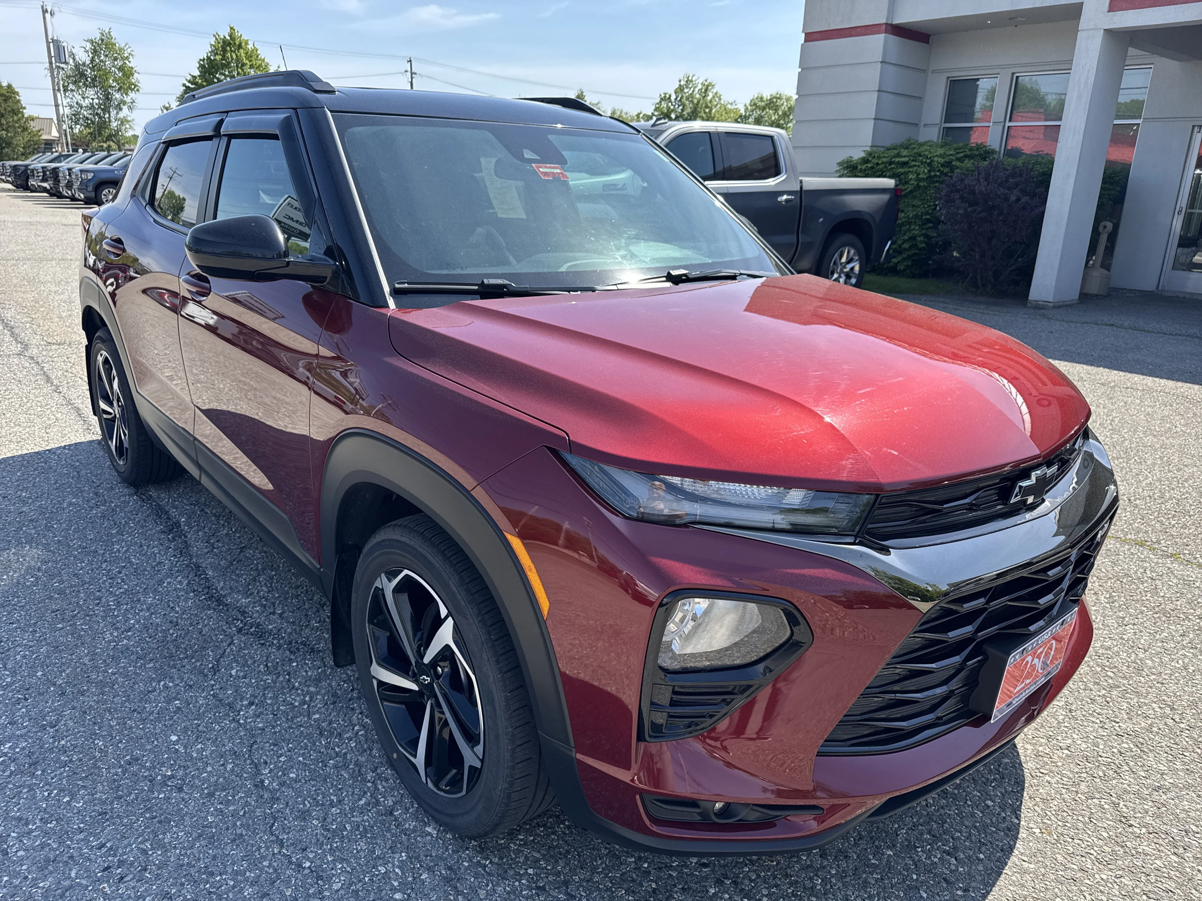 Used 2022 Crimson Metallic Chevrolet RS image 3
