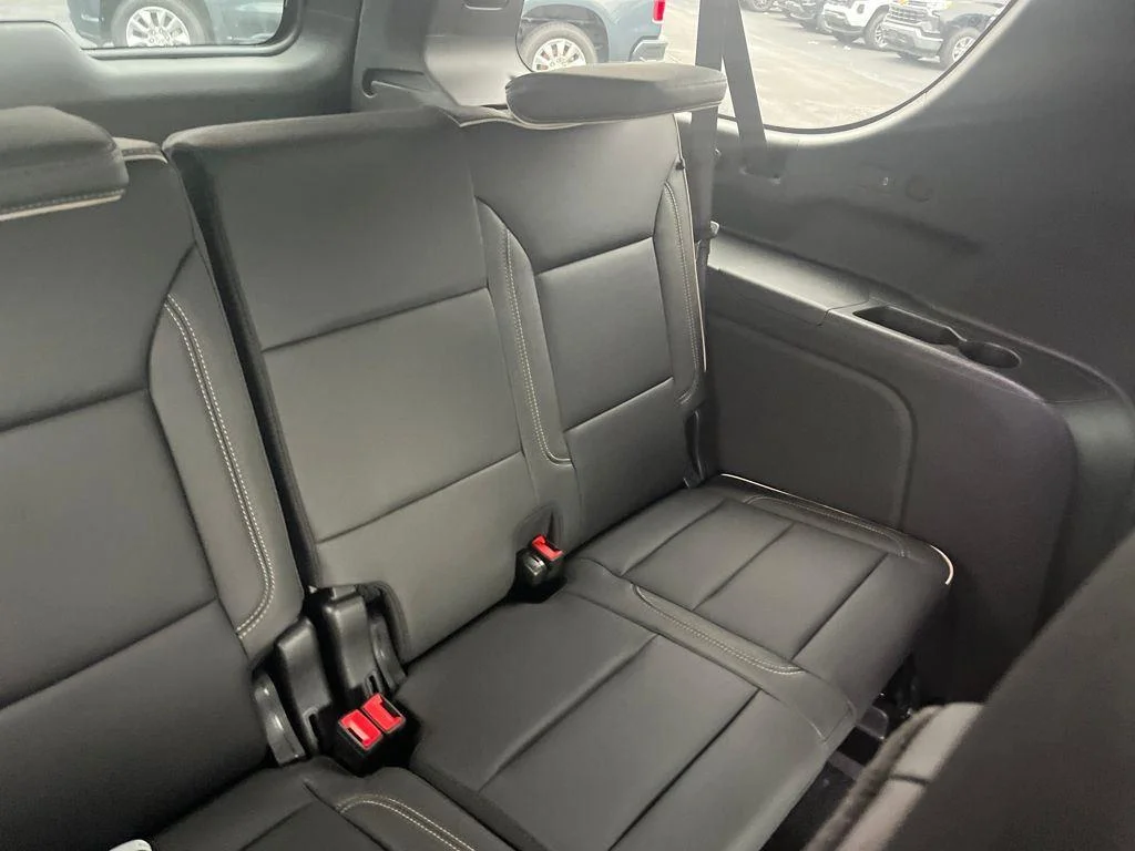 2026 Chevrolet Suburban Premier - Photo 32