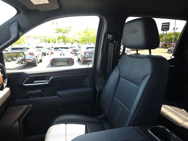 Used 2023 Gray Chevrolet High Country image 27