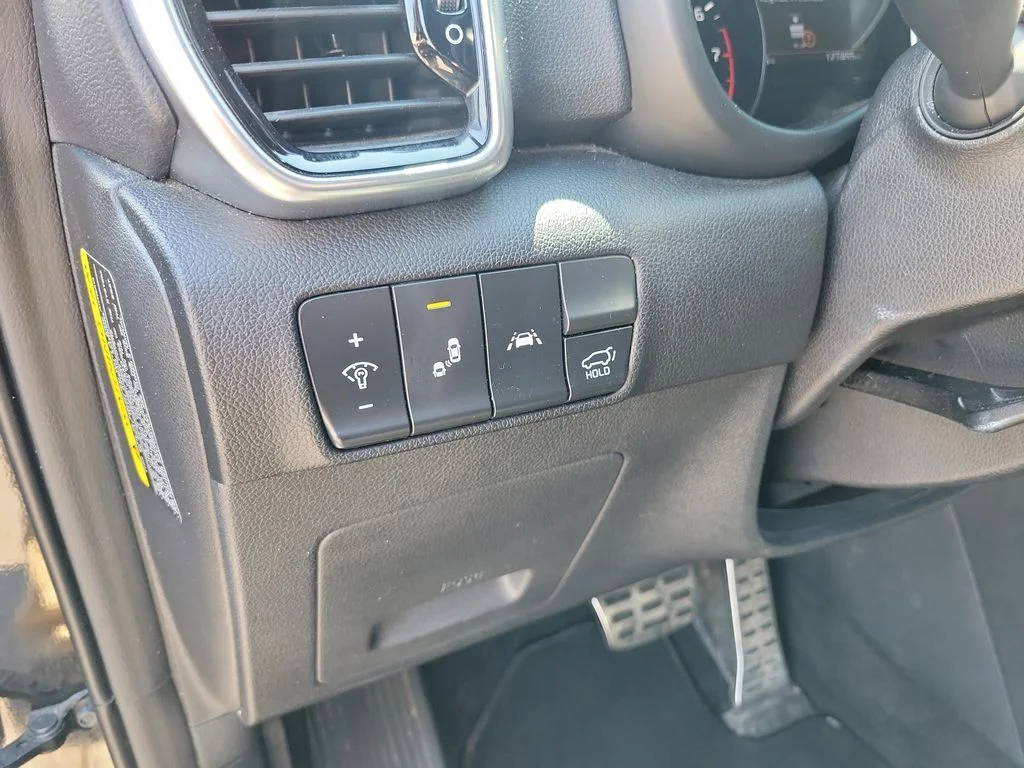 Used 2020 Red Kia SX image 25