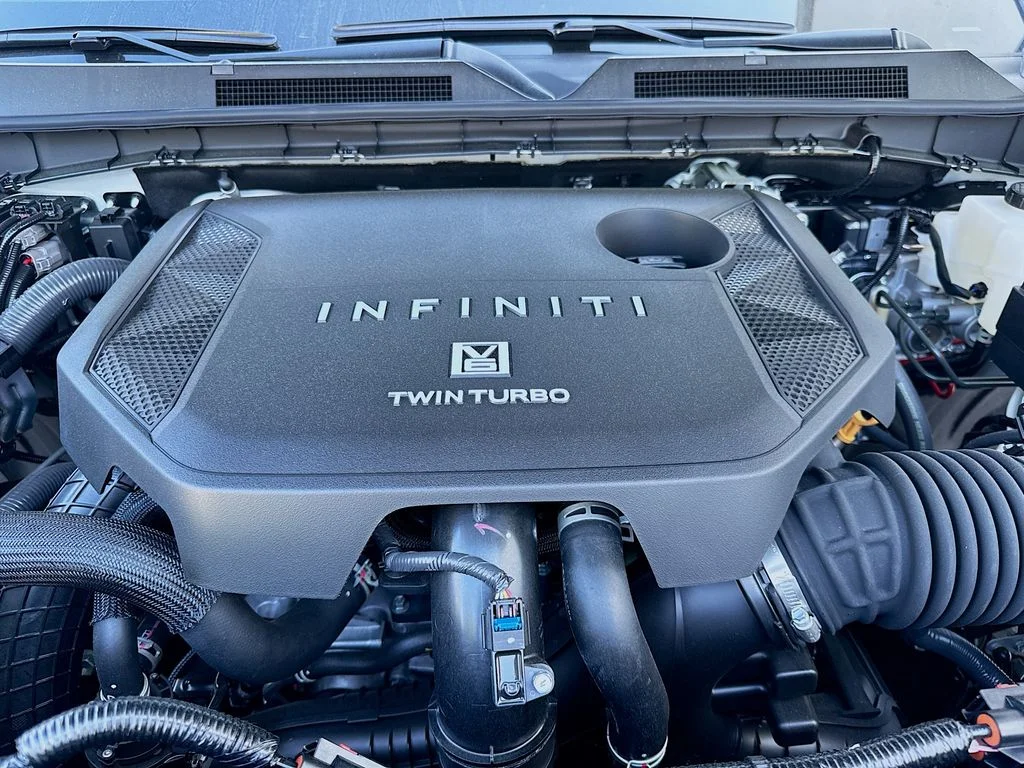 New 2026 2T RADIANT WHIT INFINITI Autograph 4WD image 34