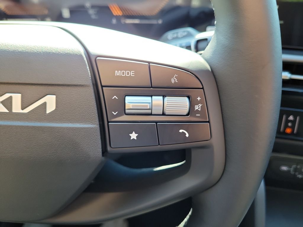 New 2026 Gray Kia LX image 26