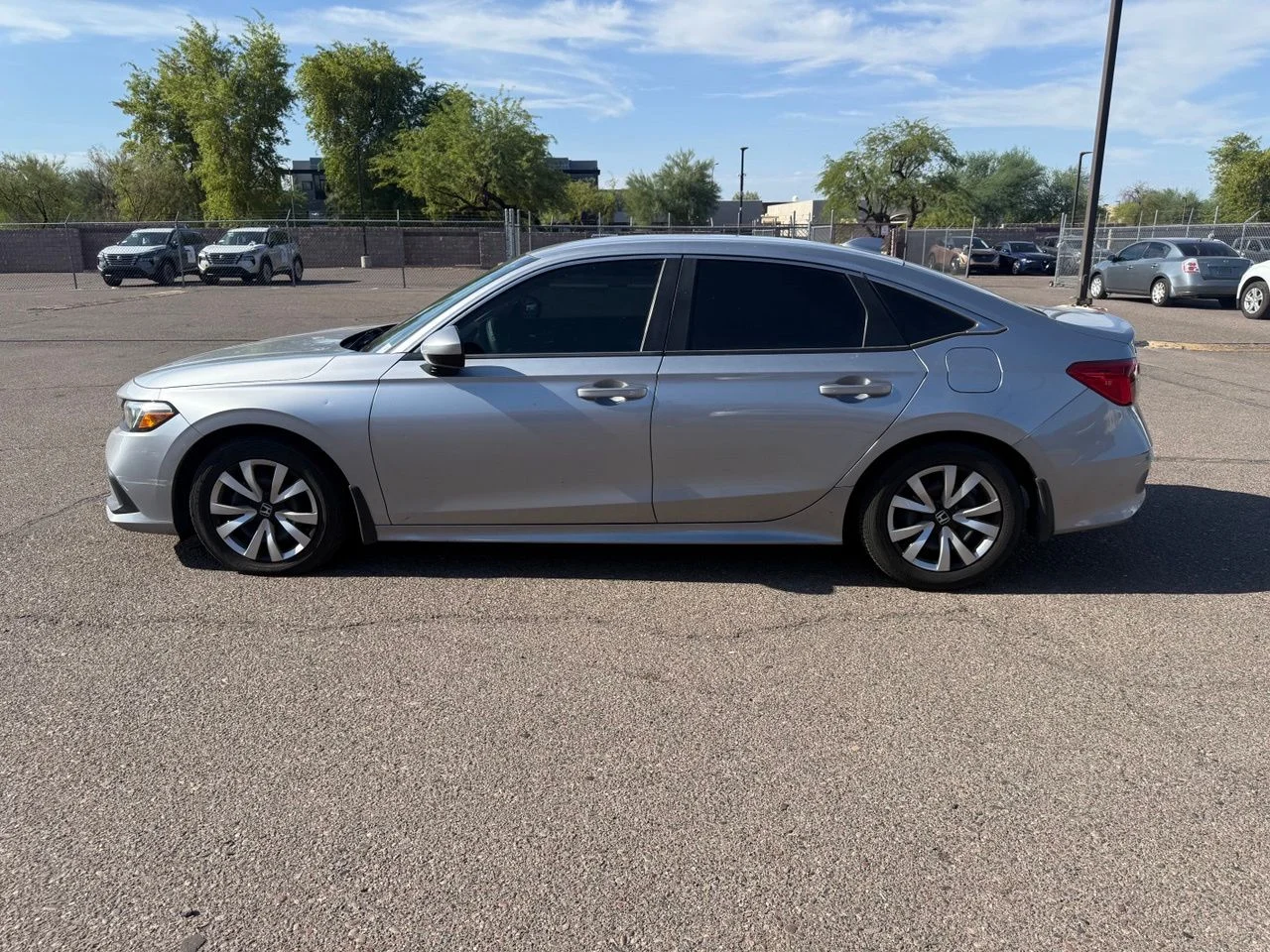 Used 2022  Honda LX image 7