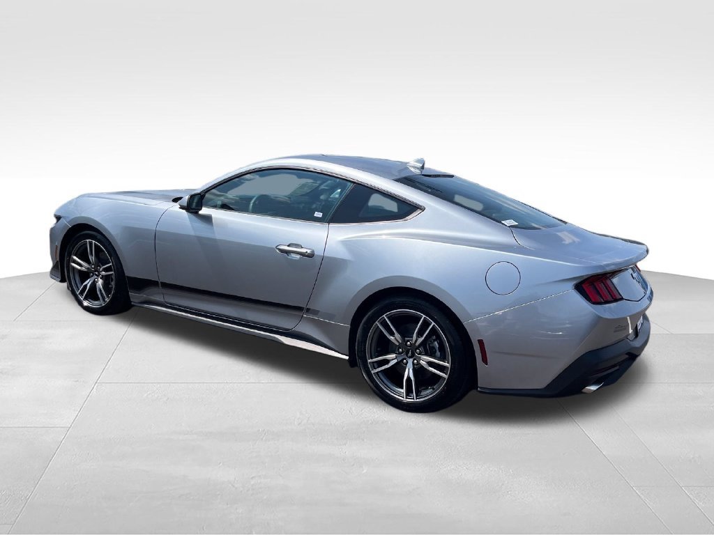 Used 2025 Silver Ford EcoBoost image 3